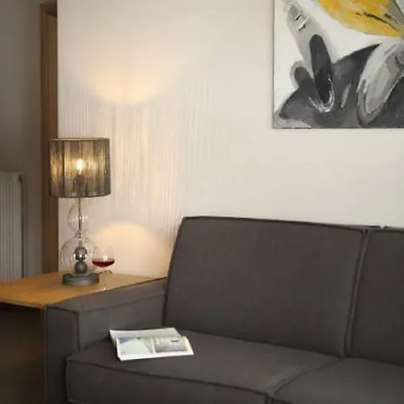 Fivos Luxury Apartment *